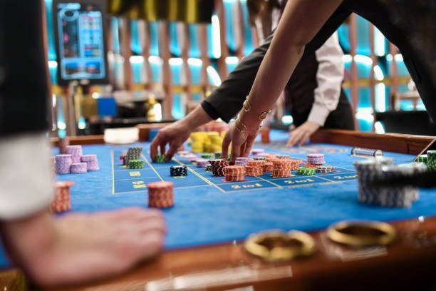 Money Train free spin bonus round with expanding reels